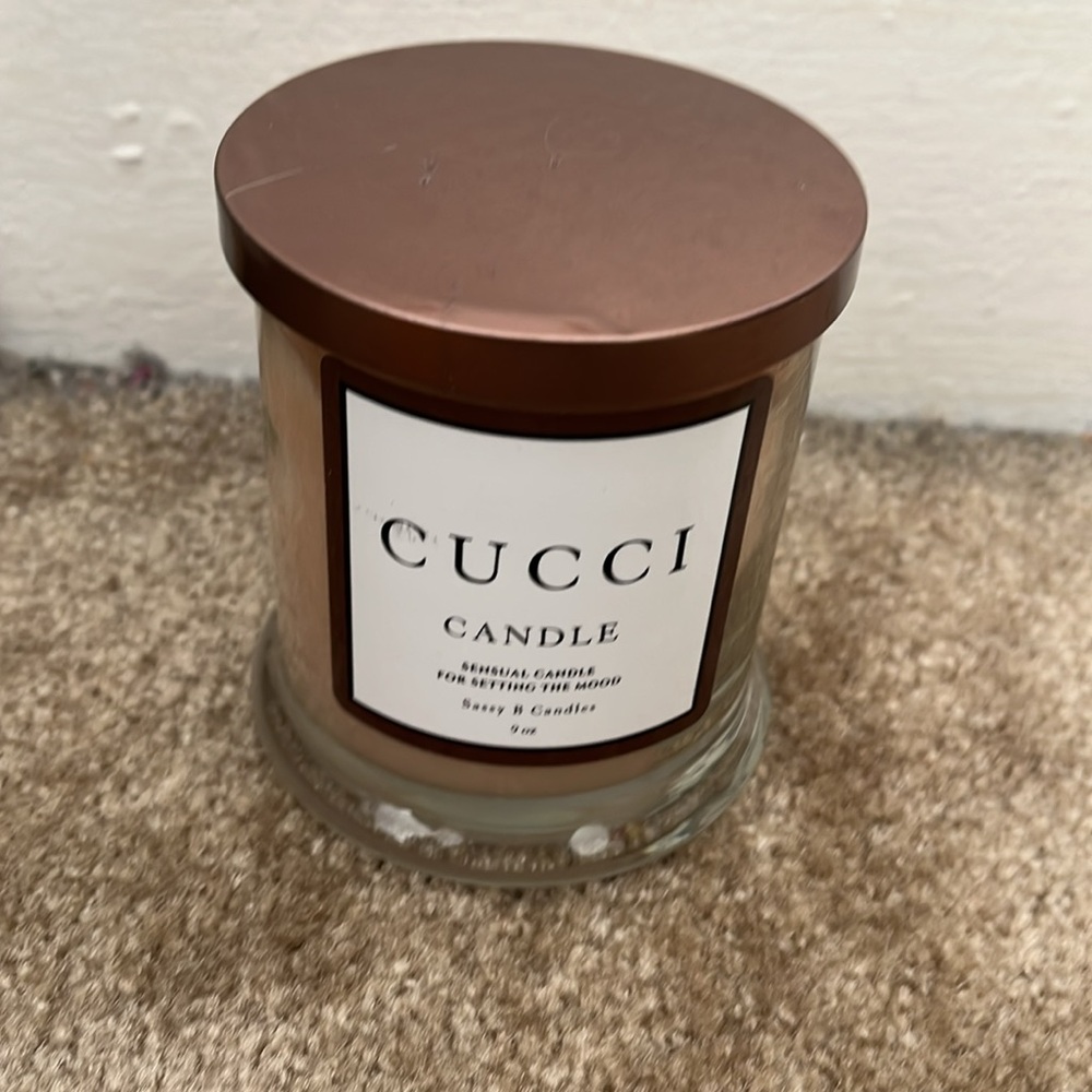 Cucci sensual sassy b Rose scent garden pink candle glass votive with lid 9 oz